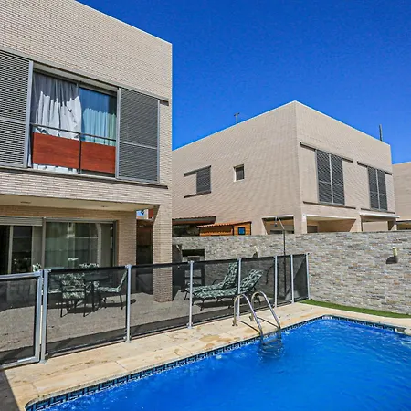 Villa Mas Den Reig Only Families