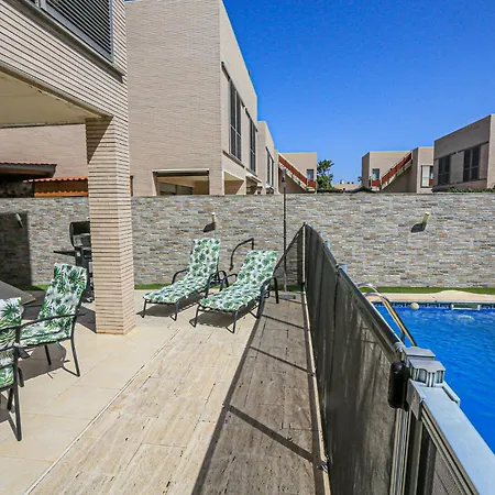 Villa Mas Den Reig Only Families